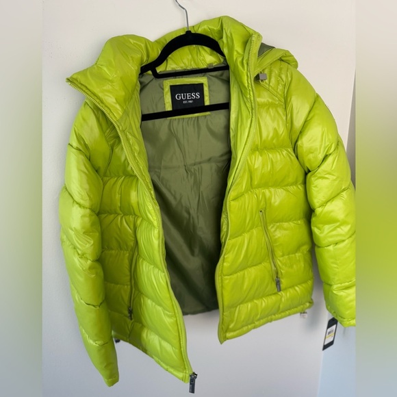 GUESS Women's High-Shine Hooded Puffer Coat Size M
 (new with tag) - Picture 8 of 15